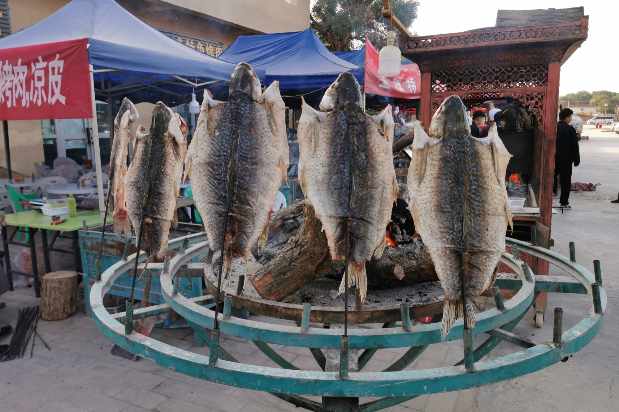 浩瀚体育平台“美食”每刻有保障 市场监管护航(图2)