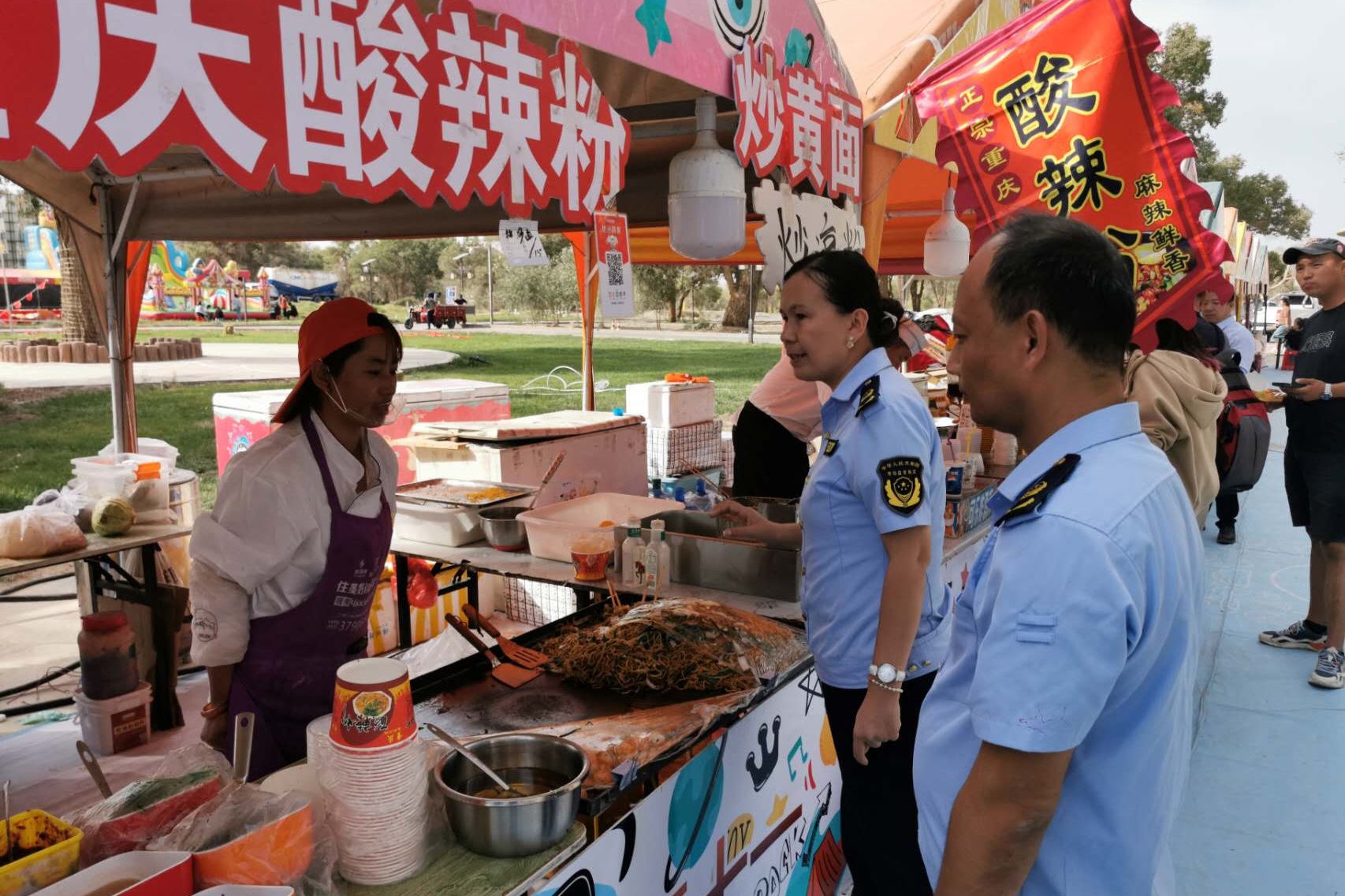 浩瀚体育平台“美食”每刻有保障 市场监管护航(图1)