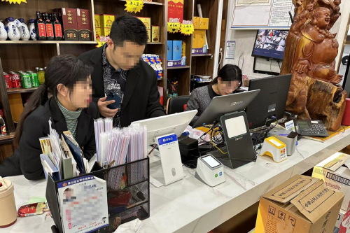 买菜平台打工3浩瀚体育app下载年小伙转行做客如云服务商半年成为餐饮行业大佬(图3)