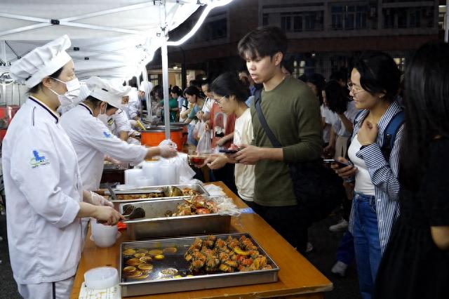 佛山顺德再添“中华地标美食之乡”称号！粤港澳大湾区（浩瀚体育顺德）美食文化周开幕(图1)