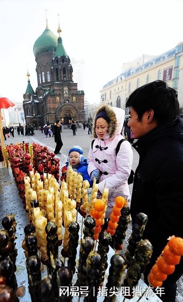 浩瀚体育中国美食掀狂潮轻松“拿捏”外国人老外：排队晚了吃不上了！(图24)