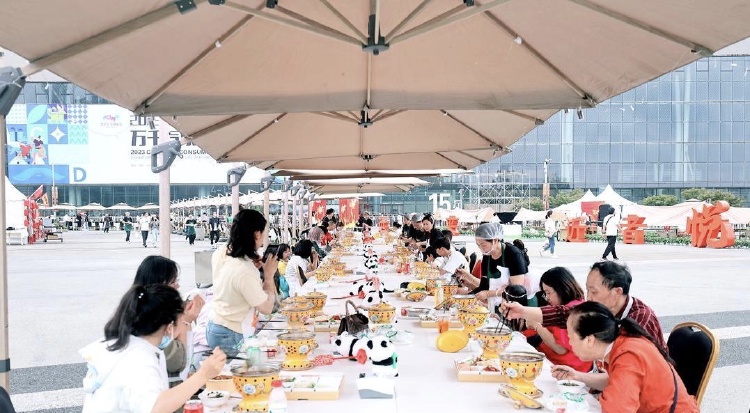 浩瀚体育平台张莉美食网 - 美食网菜谱大全根据食材推荐菜谱的网站(图1)