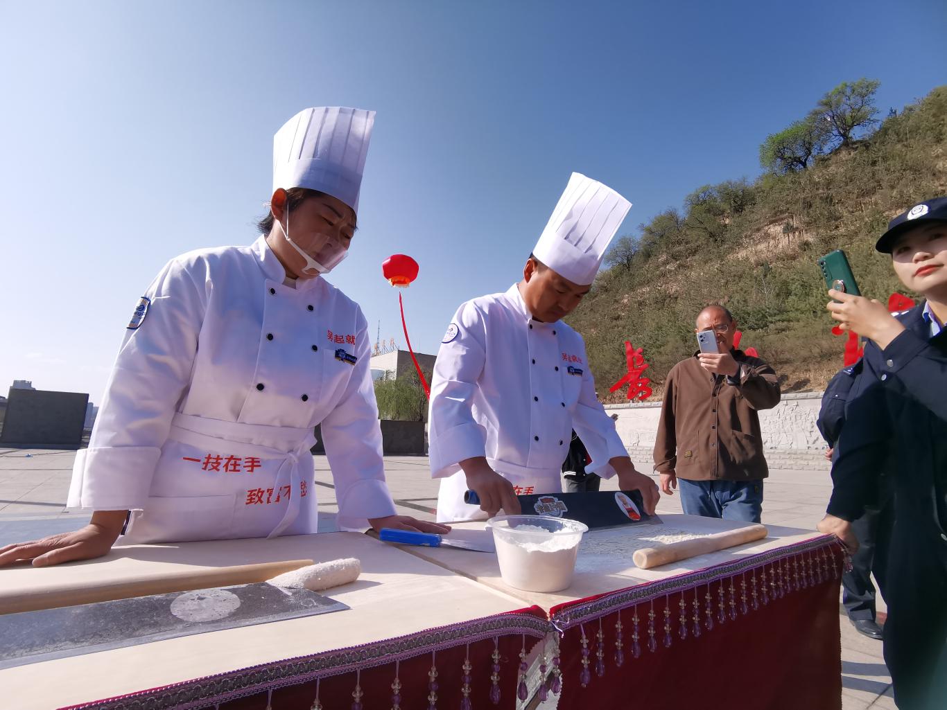 浩瀚体育app下载羊肉剁荞面——吴起美食新名片(图3)